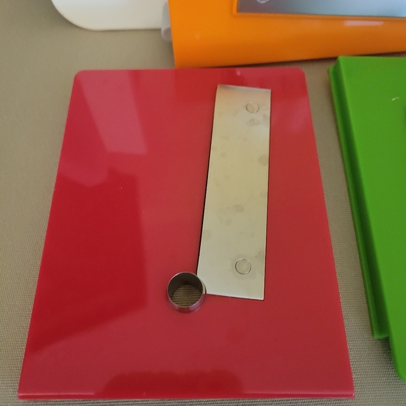 OXO Good Grips 3-blade Tabletop Spiralizer with Stronghold Grip - Picture 3 of 8